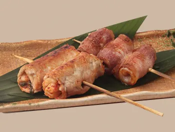 Thịt Lợn Nhật Cuộn Kimchi Xiên Nướng - 黒豚キムチ巻き串