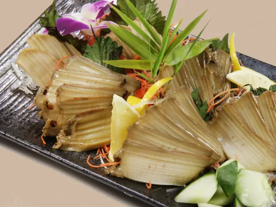 Bào Ngư Nhật Bản Sashimi - 日本の煮鮑刺身